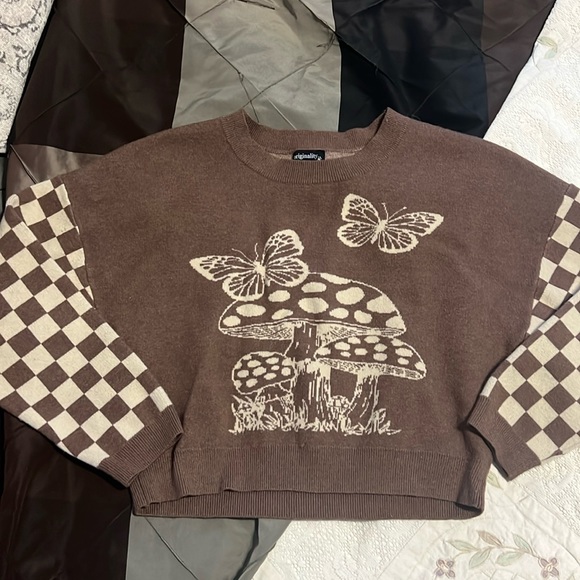 Sweaters - Boho cropped mushroom sweater